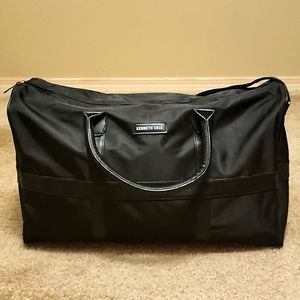Kenneth Cole Duffle Bag
